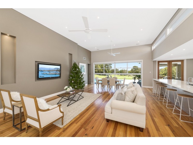 4A CAERNARVON CLOSE, Kirkham NSW 2570