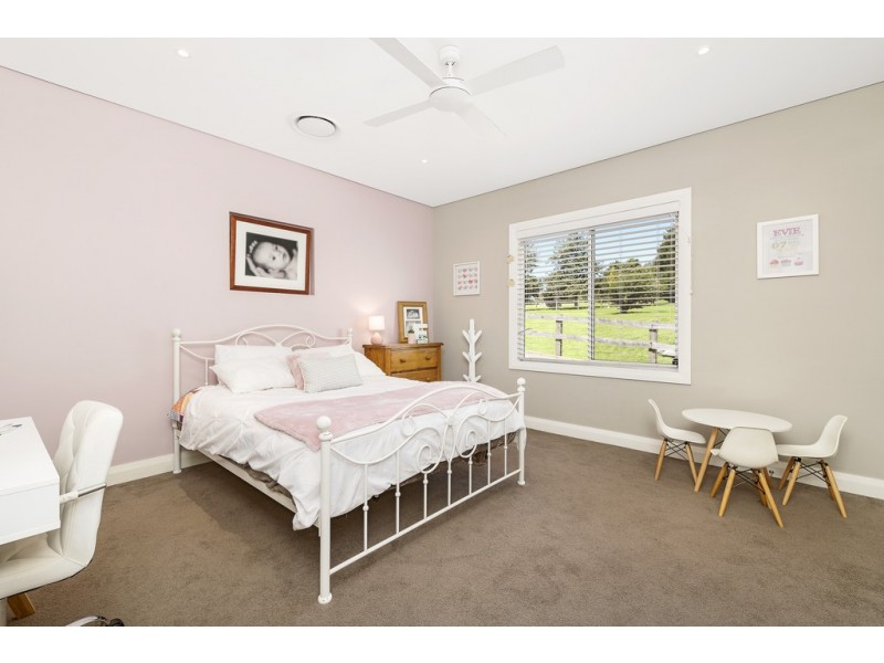 4A CAERNARVON CLOSE, Kirkham NSW 2570