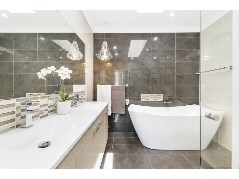 184 Werombi Road, Grasmere NSW 2570