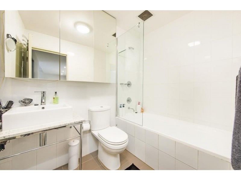 8A/541 Pembroke Road, Leumeah NSW 2560