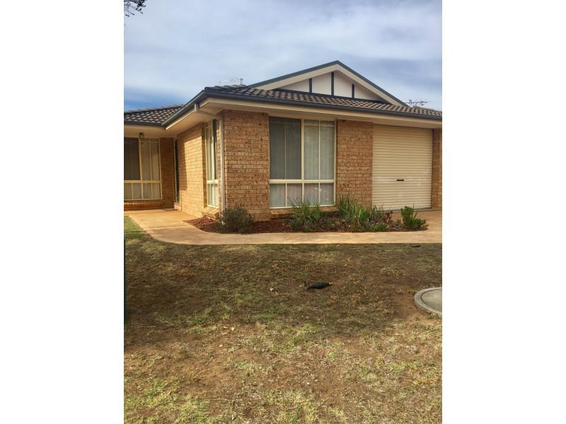18 Hayes Court, Harrington Park NSW 2567