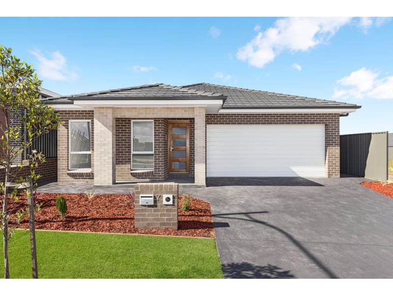 7 Starke Street, Spring Farm NSW 2570