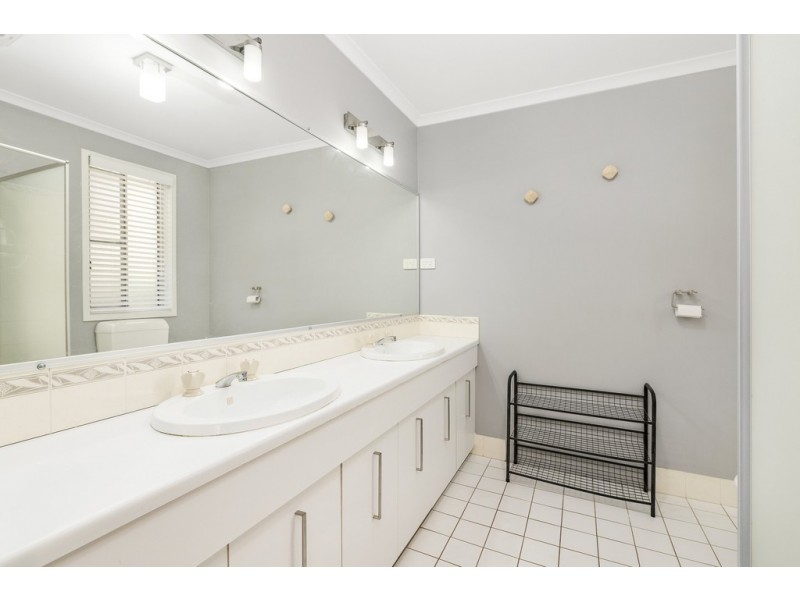 52 Welling Drive, Narellan Vale NSW 2567