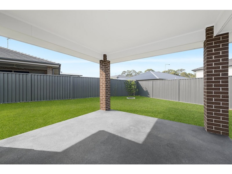 8 and 8A Bandara Circuit, Spring Farm NSW 2570