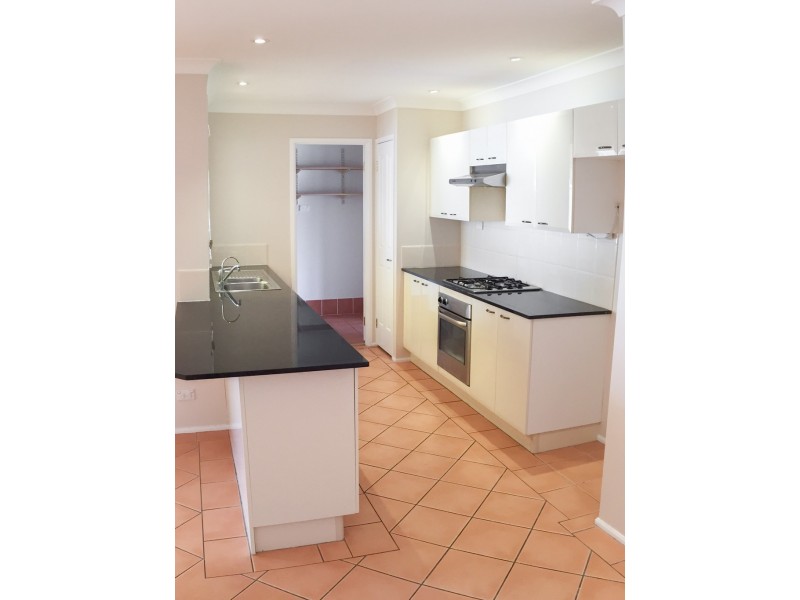 54 FULLERTON CIRCUIT, St Helens Park NSW 2560