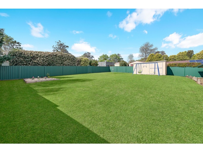 14 Hynes Place, Elderslie NSW 2570