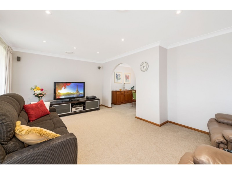 14 Hynes Place, Elderslie NSW 2570