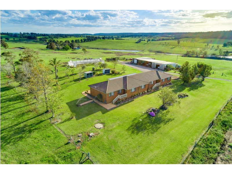 45 VICTORIA PARK ROAD, The Oaks NSW 2570