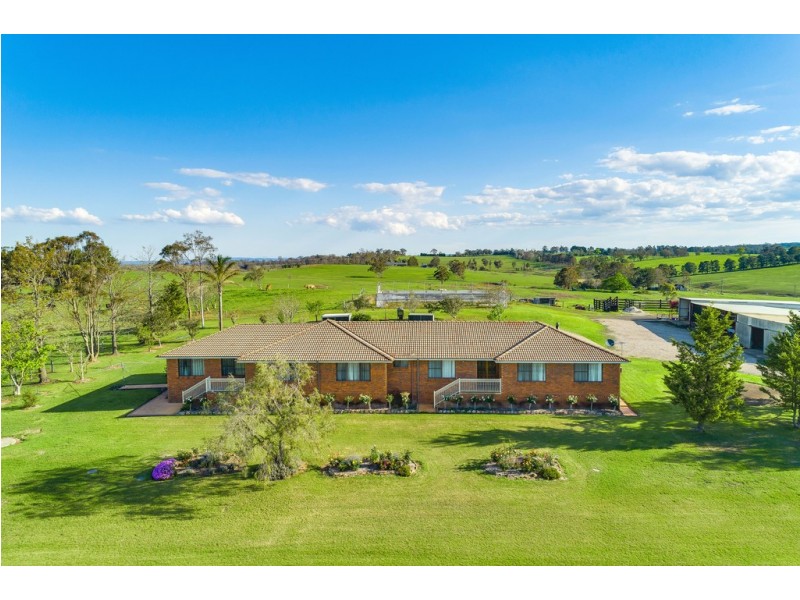 45 VICTORIA PARK ROAD, The Oaks NSW 2570