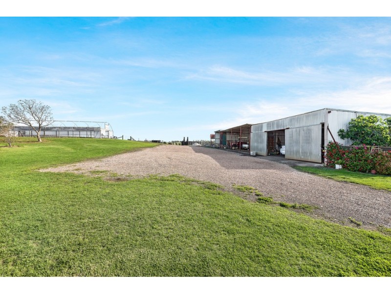 45 VICTORIA PARK ROAD, The Oaks NSW 2570