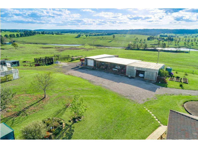 45 VICTORIA PARK ROAD, The Oaks NSW 2570