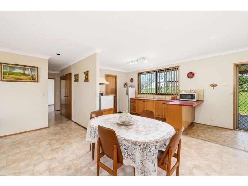 45 VICTORIA PARK ROAD, The Oaks NSW 2570
