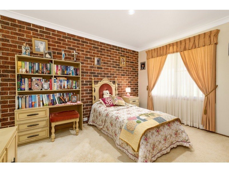 45 VICTORIA PARK ROAD, The Oaks NSW 2570