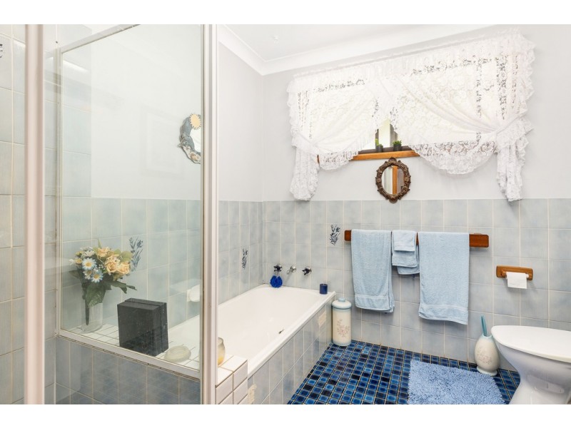 45 VICTORIA PARK ROAD, The Oaks NSW 2570