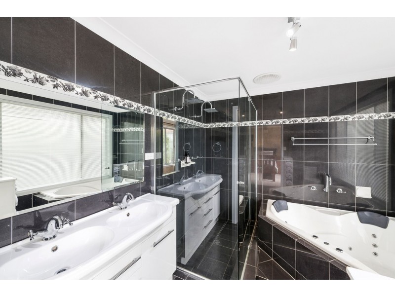 6 GALVIN STREET, Elderslie NSW 2570