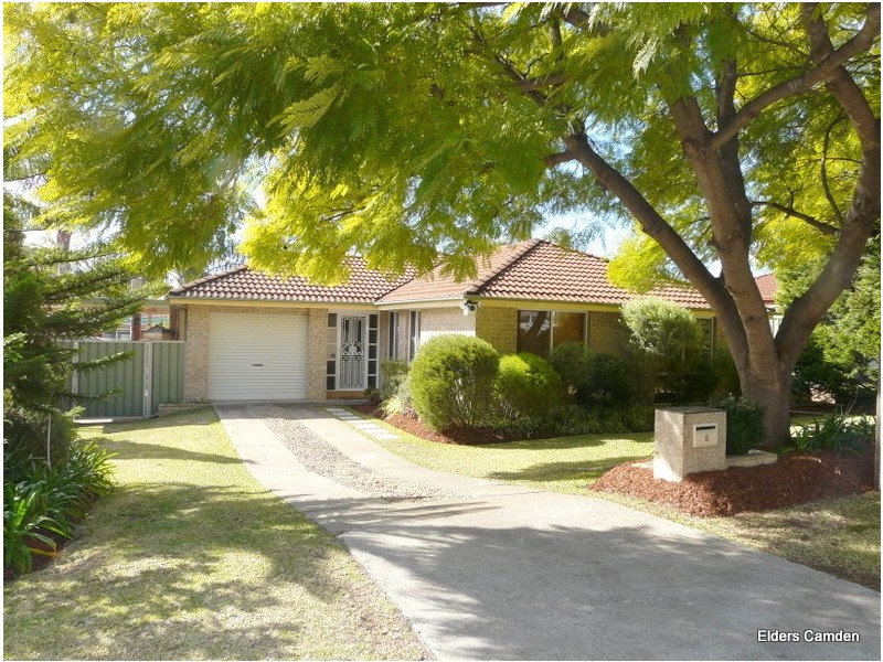 5 Polworth Close, Elderslie NSW 2570