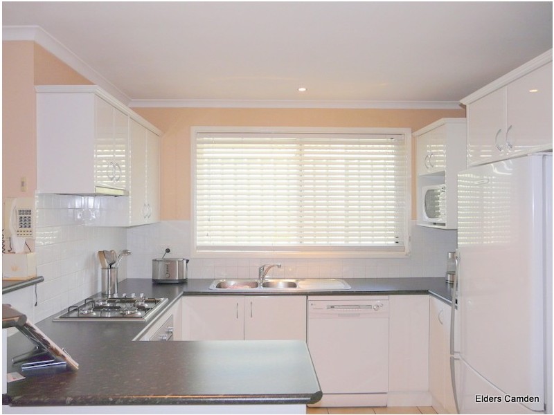 5 Polworth Close, Elderslie NSW 2570