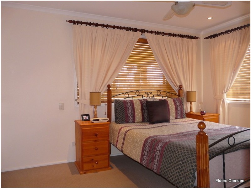 5 Polworth Close, Elderslie NSW 2570