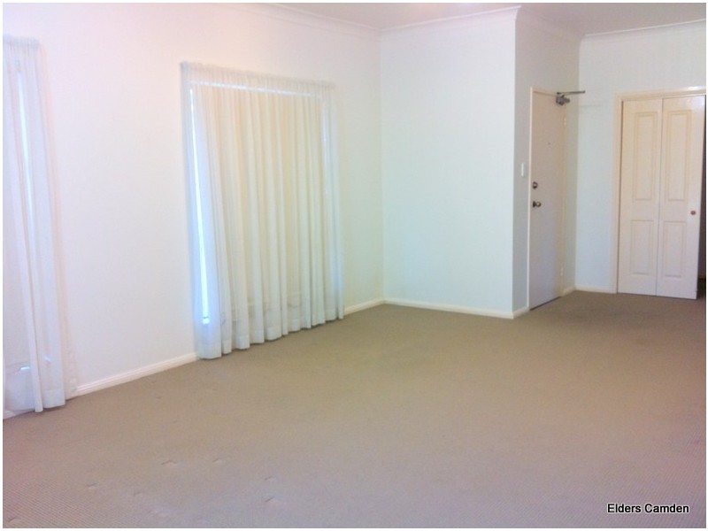 1/1A Old Hume Hwy, Camden NSW 2570