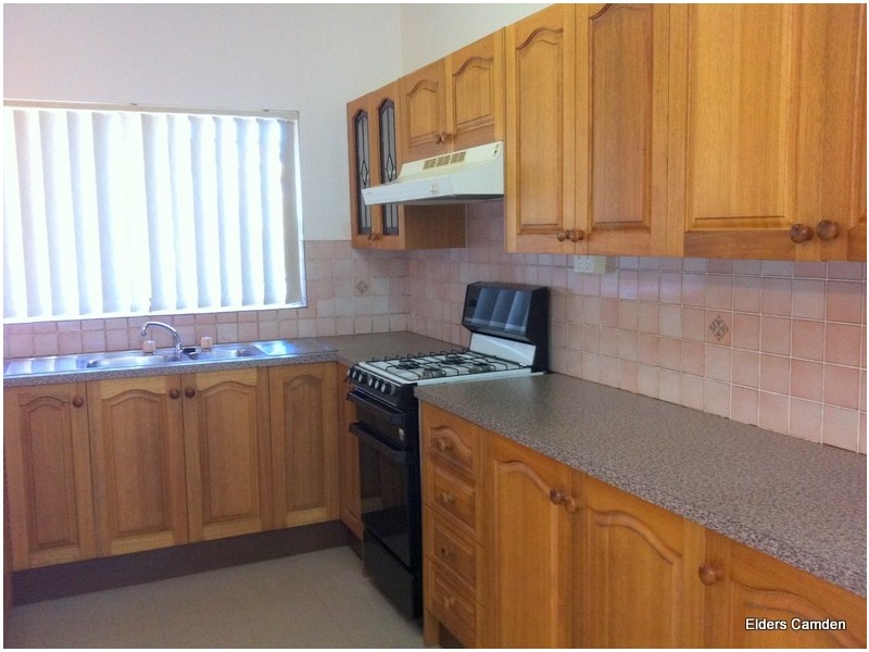 1/1A Old Hume Hwy, Camden NSW 2570