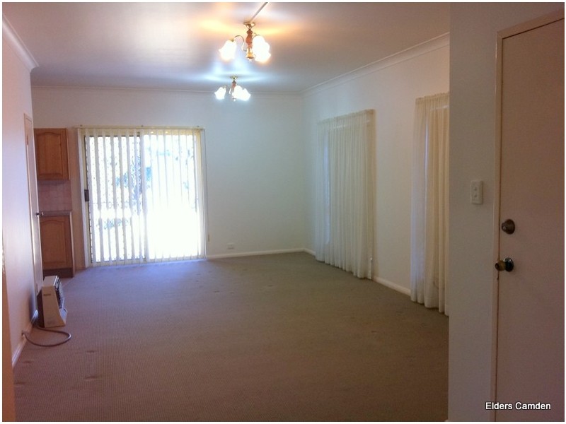 1/1A Old Hume Hwy, Camden NSW 2570