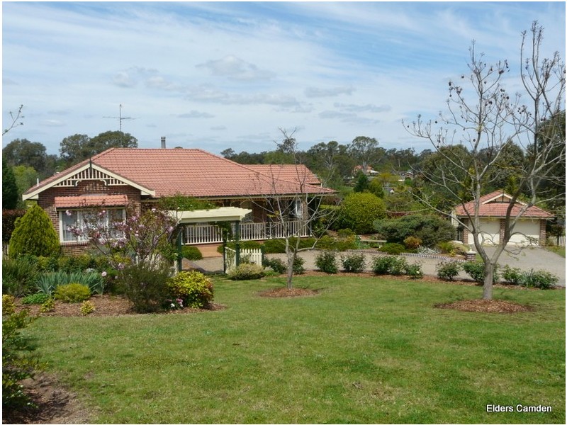 10 William Dowle Place, Grasmere NSW 2570