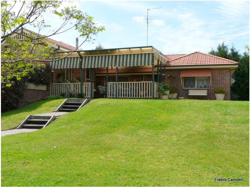 10 William Dowle Place, Grasmere NSW 2570