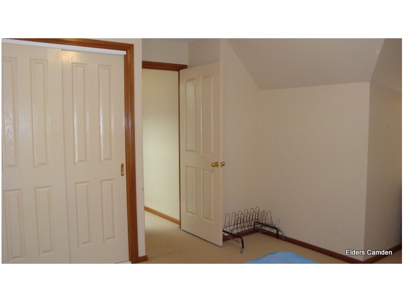 1/60  Harrington Street, Elderslie NSW 2570