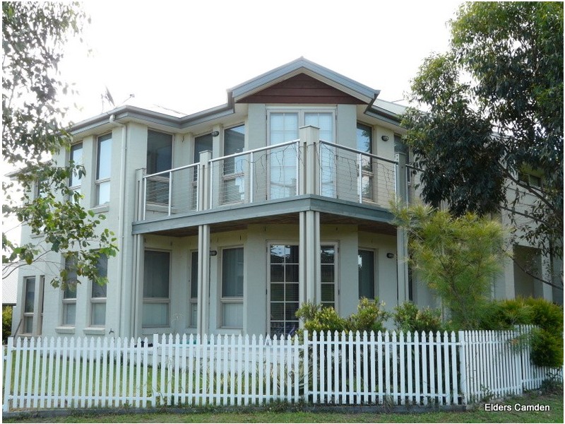 11 Trotter Street, Elderslie NSW 2570