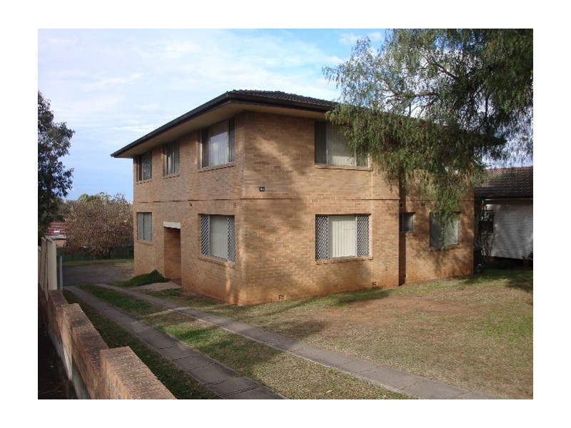 1/36 Old Hume Highway, Camden NSW 2570