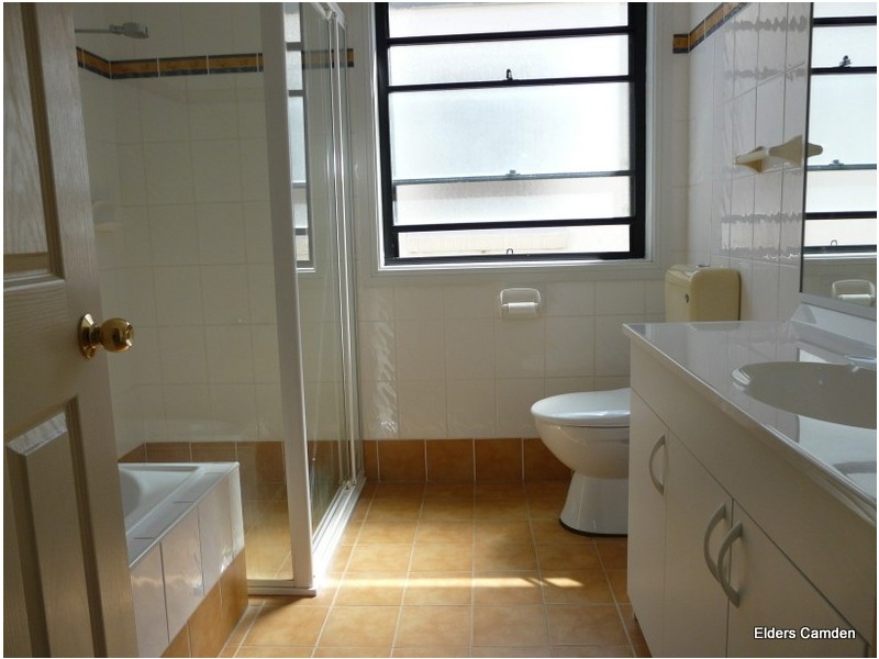 19 Reserve Circuit, Currans Hill NSW 2567