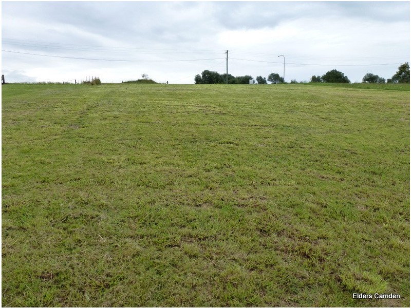 52 The Old Oaks Road, Grasmere NSW 2570