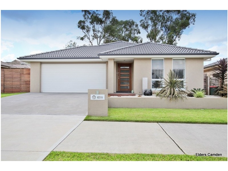9 Ingham Street, Spring Farm NSW 2570