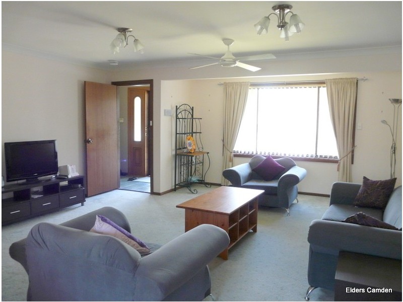 4 Cruikshank Avenue, Elderslie NSW 2570