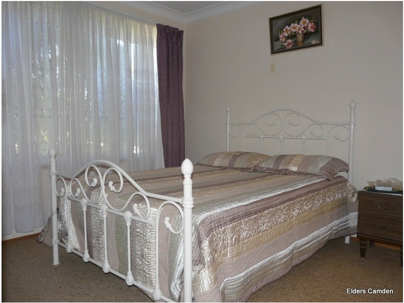 7 Furner Avenue, Camden South NSW 2570