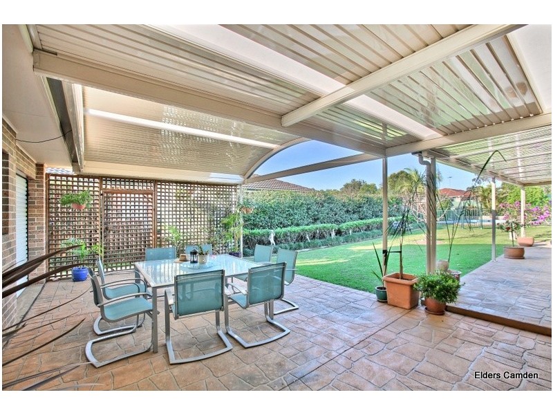 9 Devitt Crescent, The Oaks NSW 2570
