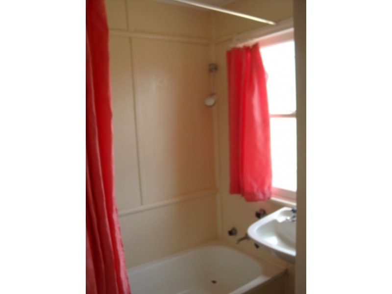 1/13 Macquarie, Camden NSW 2570