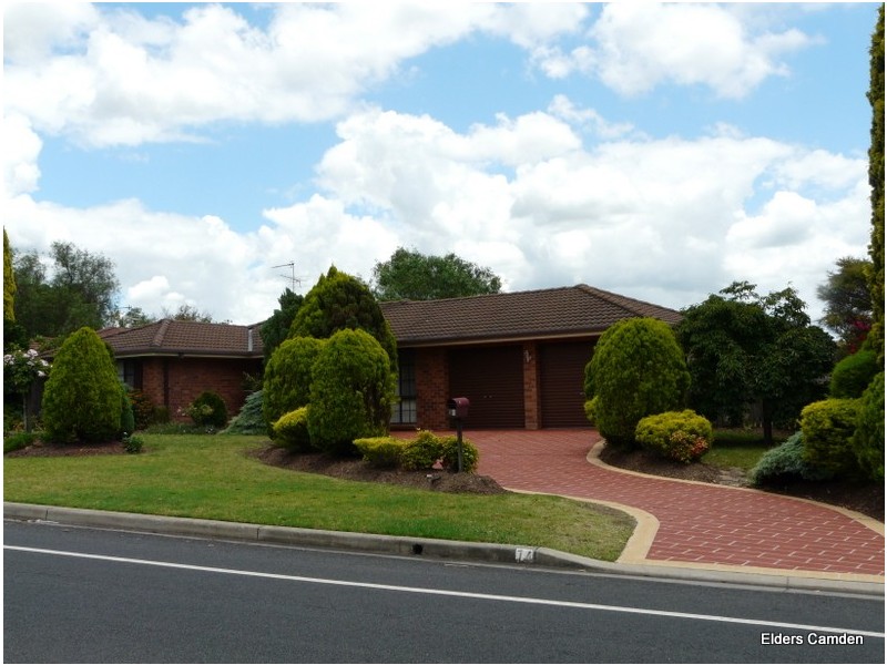 74 Southdown Road, Elderslie NSW 2570