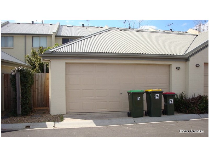 8 Trotter Street, Elderslie NSW 2570