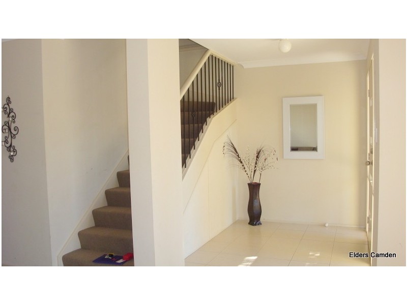 8 Trotter Street, Elderslie NSW 2570