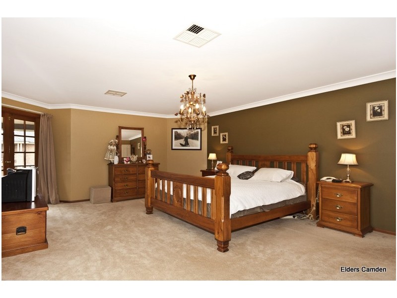 19 Macarthur Circuit, Camden Park NSW 2570