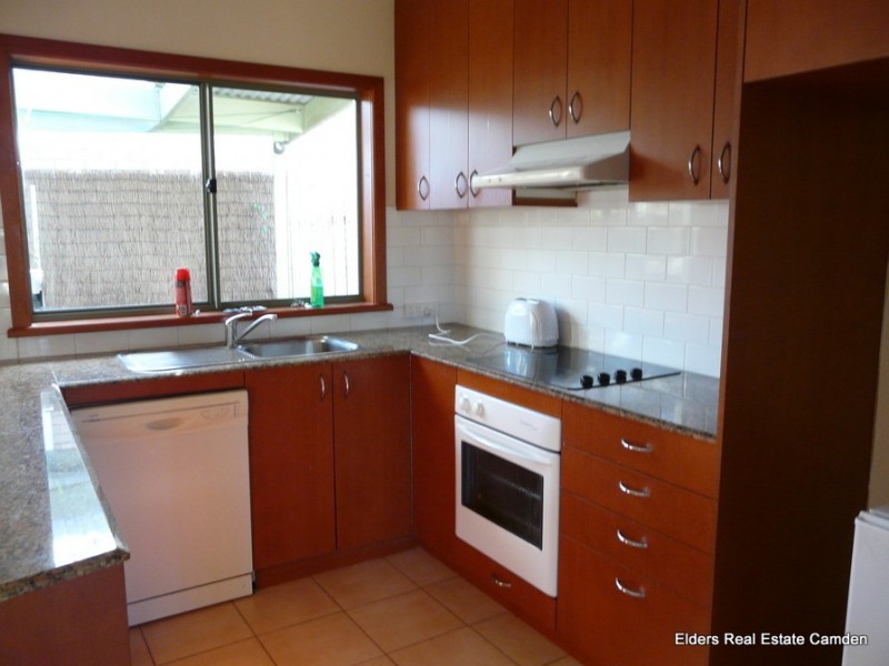 2 Sturt Place, Camden South NSW 2570