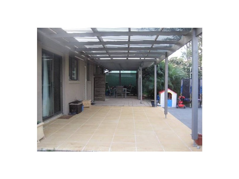 42 Woodland Crescent, Narellan NSW 2567