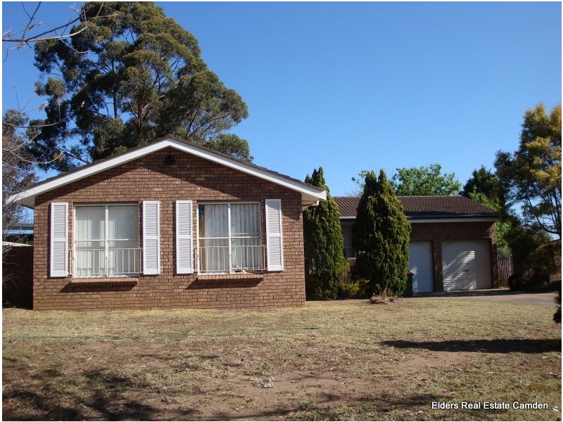 8 furner avenue, Camden South NSW 2570