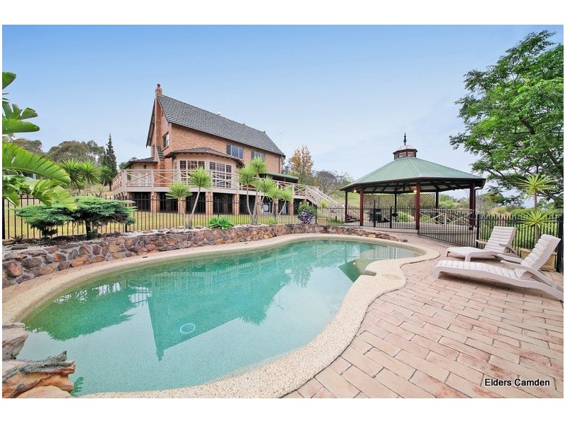 225 Old Razorback Road, Razorback NSW 2571