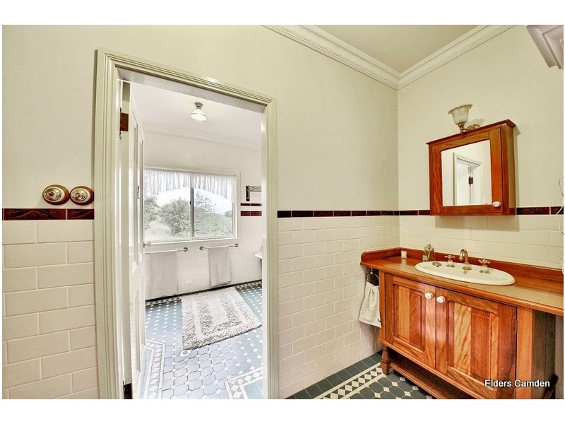 225 Old Razorback Road, Razorback NSW 2571