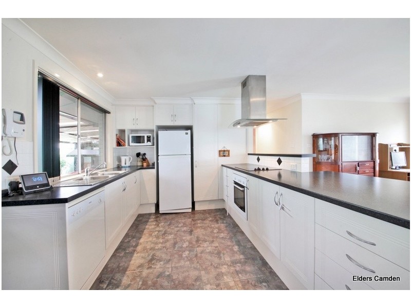 27 Starr Close, Camden NSW 2570