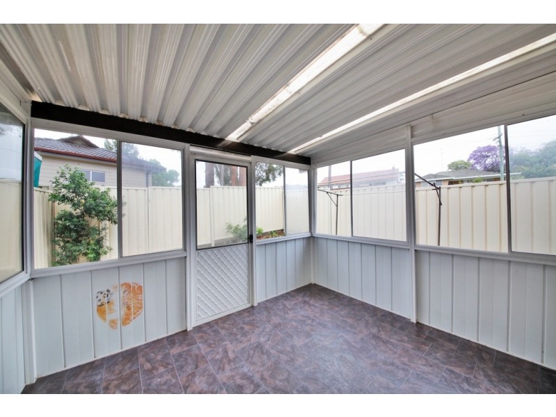 1/36 Macquarie Avenue, Camden NSW 2570