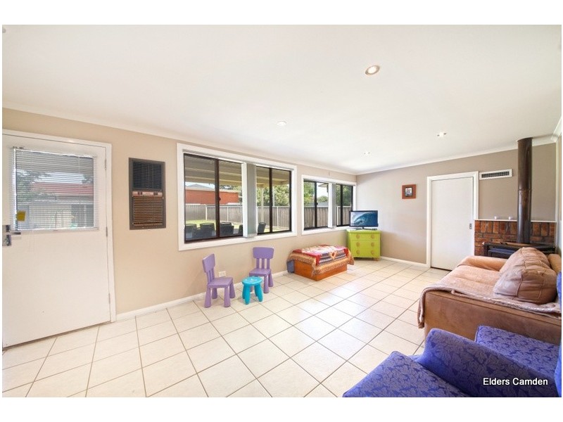 42 Harrington Street, Elderslie NSW 2570