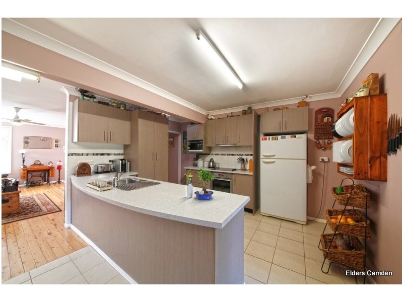 24 Ulmarra Avenue, Camden South NSW 2570